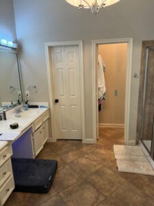 hb-before-luxury-bathroom-houston-3