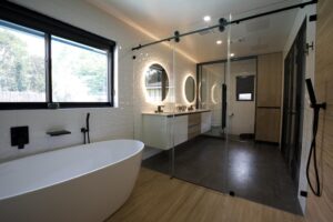 luxury parent unit Jacinto City