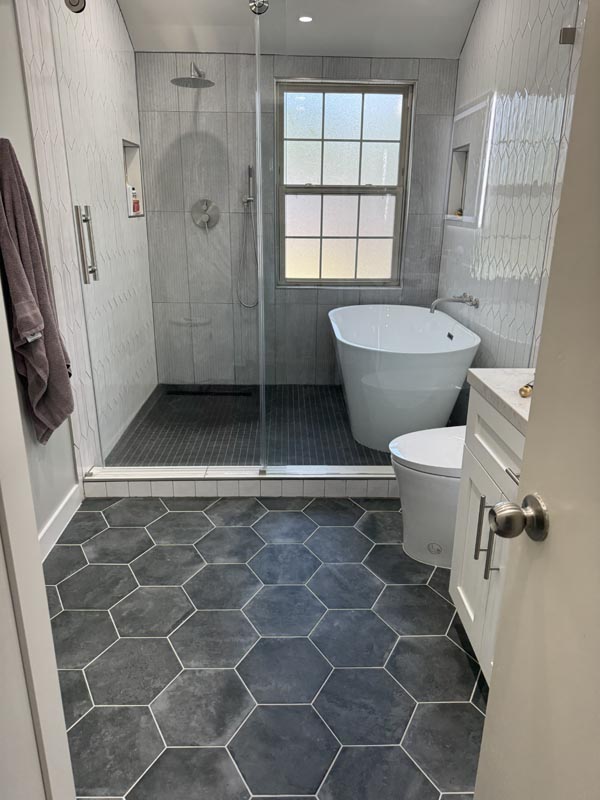 bathroom remodeling in thompsons tx