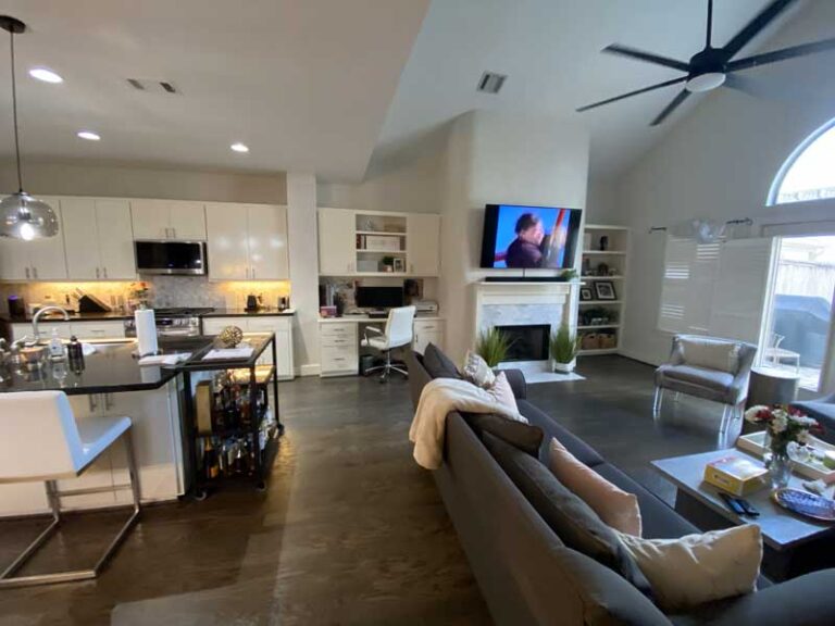 kitchen-living-room-houston-before-11